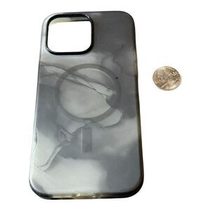 Otterbox Impact Case w/ Magsafe for iPhone 15 Pro - Clear/Black USED black gray